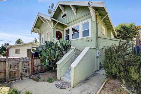 2713 Coolidge Ave, Oakland, CA 94601
