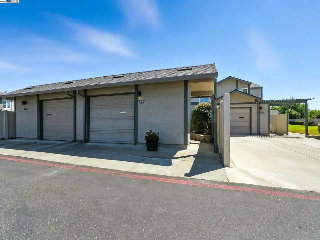 Livermore, CA 94551,727 Sandpiper Cmn
