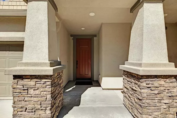 Livermore, CA 94551,883 Barney Com