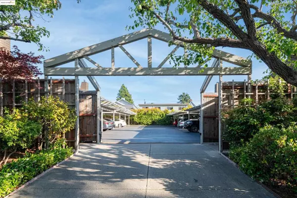 Berkeley, CA 94703,1812 Dwight Way #1-2