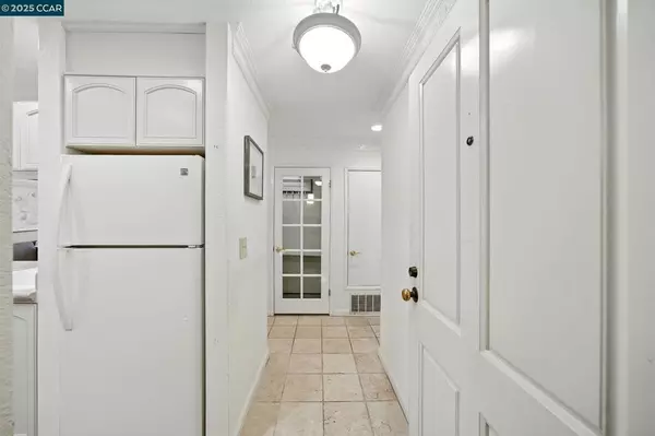 Walnut Creek, CA 94597,3183 Wayside Plz #320