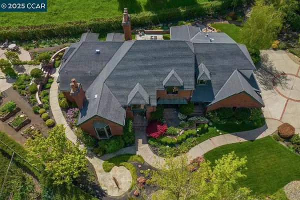 Moraga, CA 94556,29 Brandt Dr