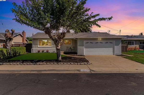 736 Adams Ave, Livermore, CA 94550