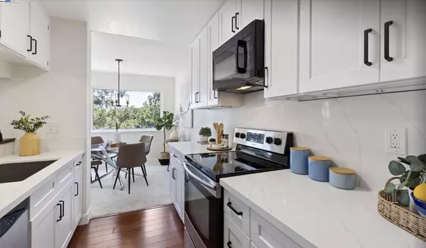 Hayward, CA 94546,21062 Gary Dr #313