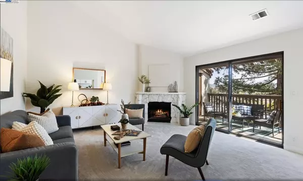 Hayward, CA 94546,21062 Gary Dr #313