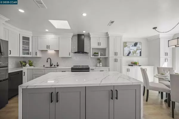 Walnut Creek, CA 94595,1433 Oakmont Dr ##4