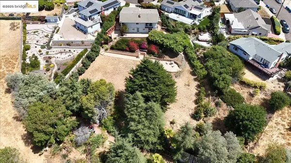 San Leandro, CA 94578,2421 Crestview Ct
