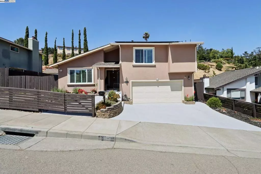 Hayward, CA 94542,27978 Dobbel Ave