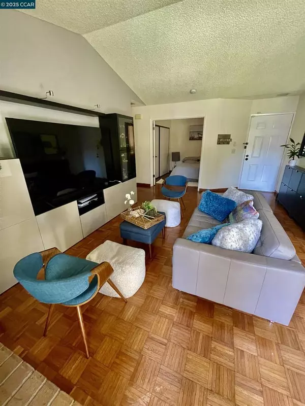 Hercules, CA 94547,1106 Chelsea