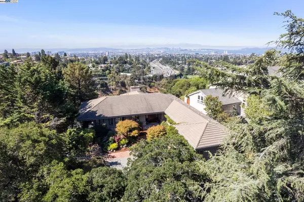 Oakland, CA 94618,64 ROBLE ROAD