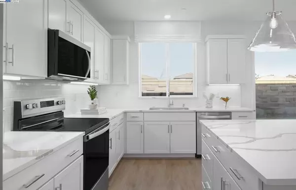 Mountain House, CA 95391,327 E Bobby Glen