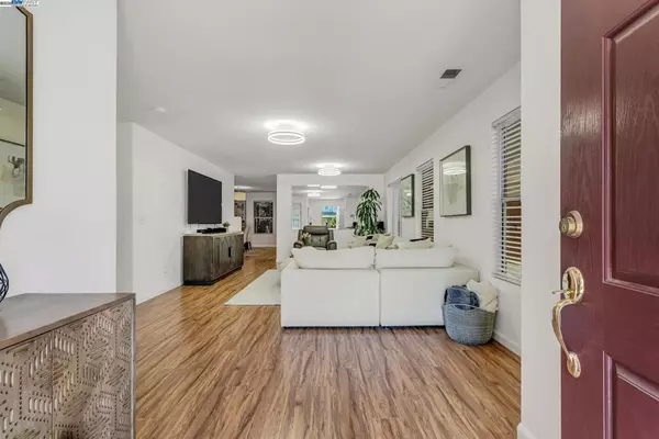 Tracy, CA 95377,349 Cose Ln