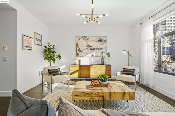 Oakland, CA 94612-2332,438 W Grand Ave #422