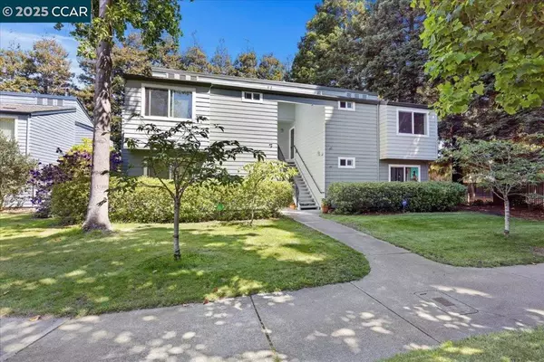 68 Emery Bay Dr, Emeryville, CA 94608