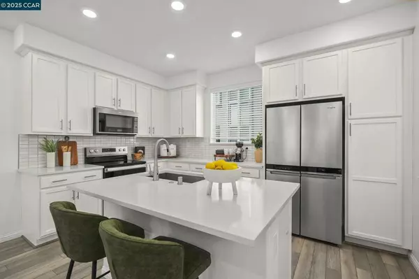 Alameda, CA 94501,2853 Cathwood Lane