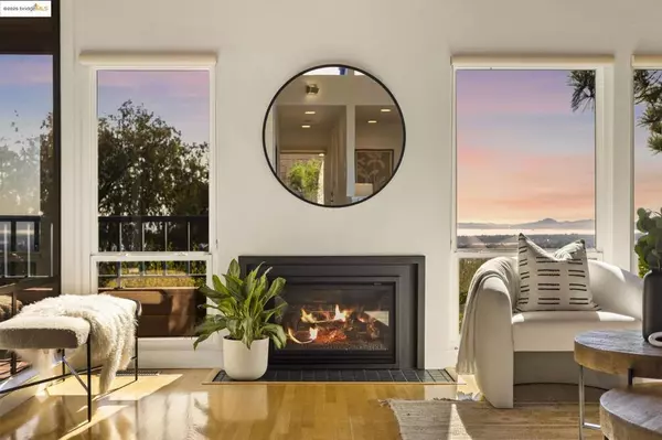 5 Sereno Cir, Oakland, CA 94619