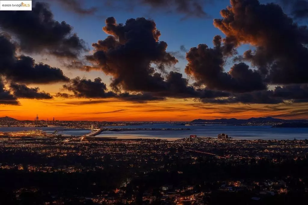 Oakland, CA 94611,25 Diablo Dr