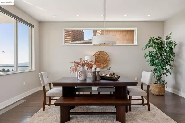 Oakland, CA 94611,25 Diablo Dr