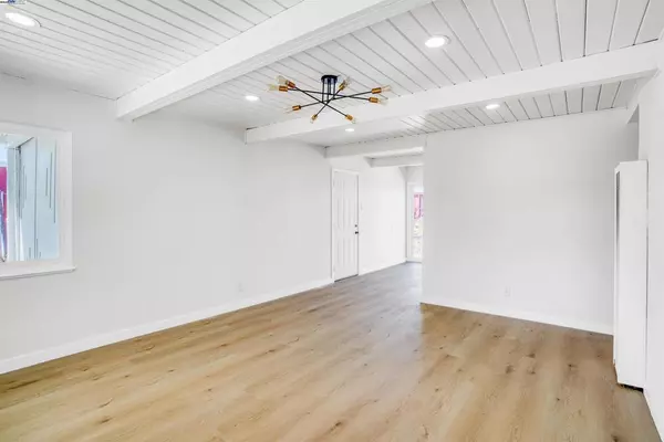 San Pablo, CA 94806,1339 lettia rd