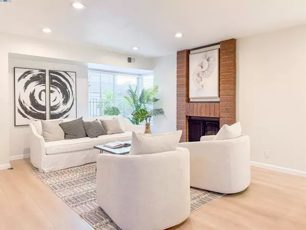 Foster City, CA 94404,773 Coronado