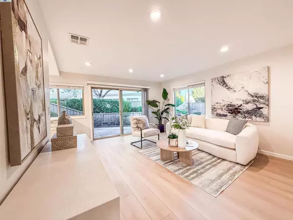 Foster City, CA 94404,773 Coronado