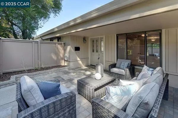Walnut Creek, CA 94595,2308 Pine Knoll Dr #3
