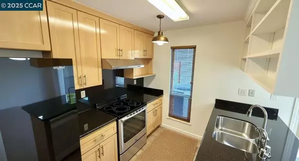 Concord, CA 94521,5333 Park Highlands Blvd #23