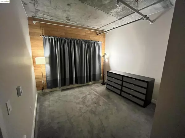 Oakland, CA 94607,311 Oak St