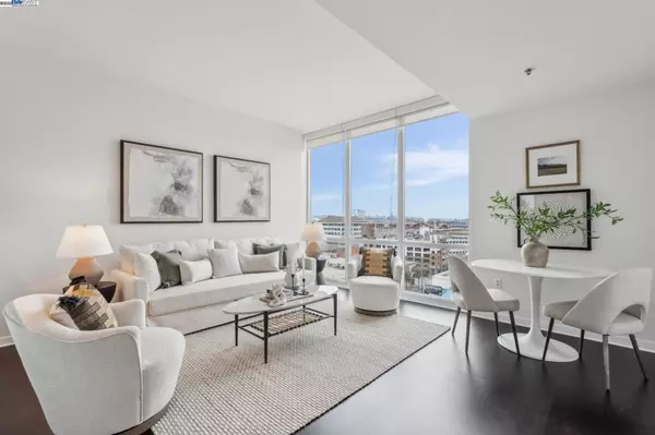 Oakland, CA 94607,222 Broadway #1002