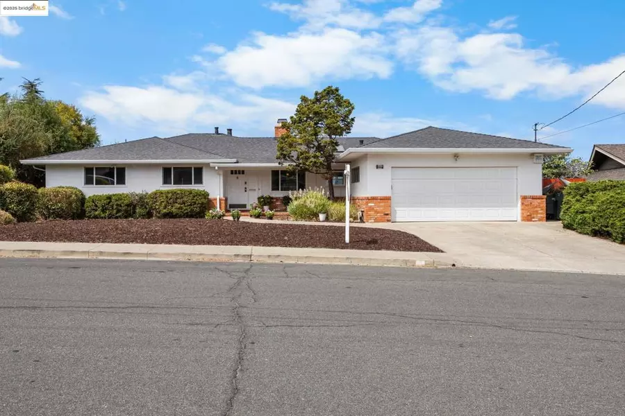 1834 Skyview Dr, San Leandro, CA 94577