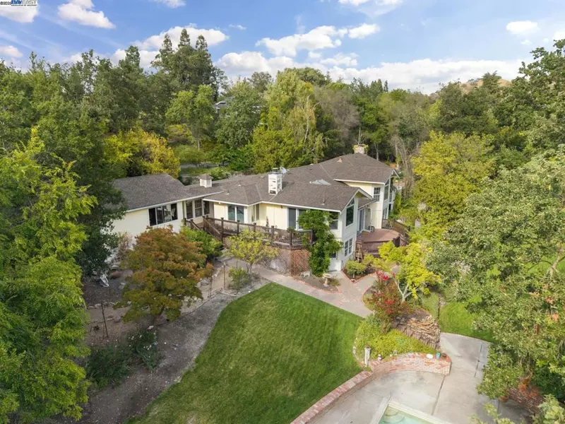 721 Fair Oaks Dr, Alamo, CA 94507