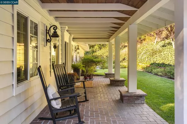 Alamo, CA 94507,27 Squire Ct