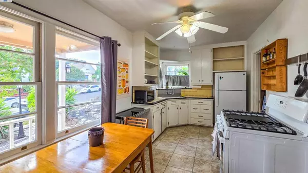 Vallejo, CA 94590,518 Branciforte St