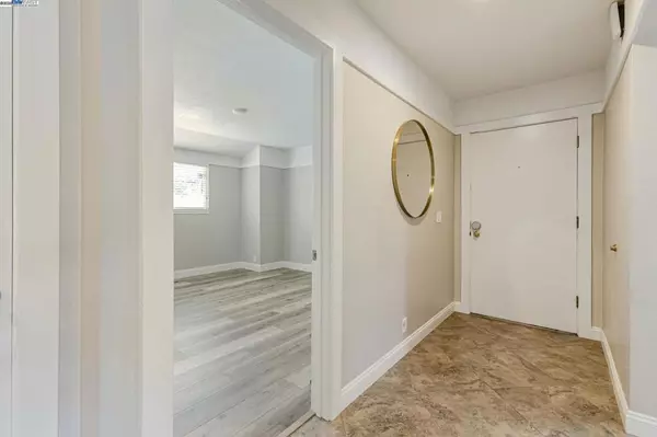 San Ramon, CA 94583-1828,2692 Shadow Mountain Drive