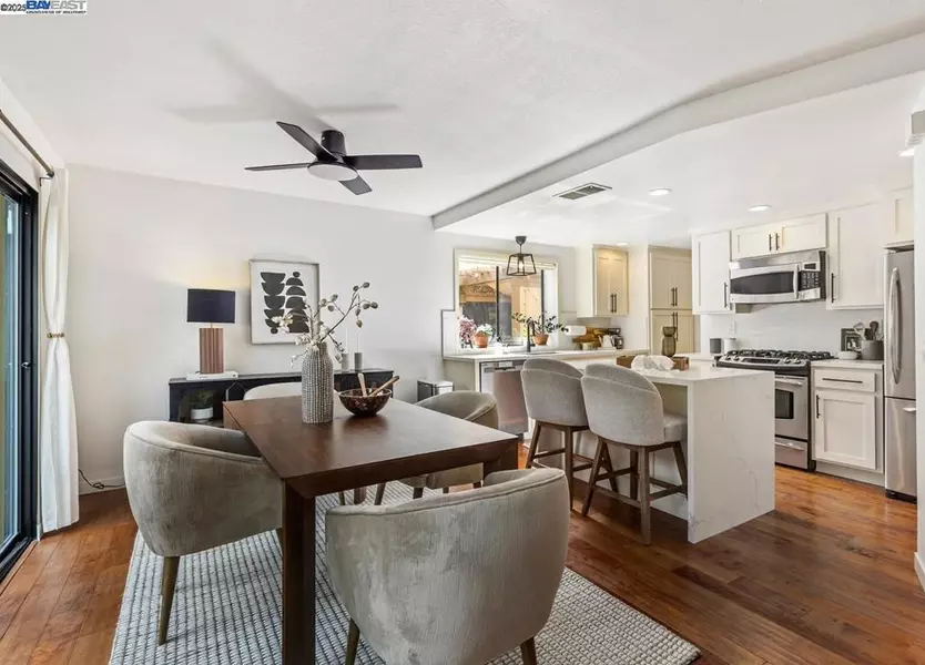 14566 S Bascom Ave, Los Gatos, CA 95032