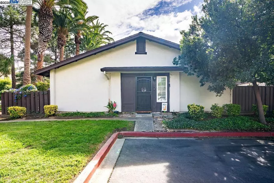 278 Junipero Cmn, Fremont, CA 94536