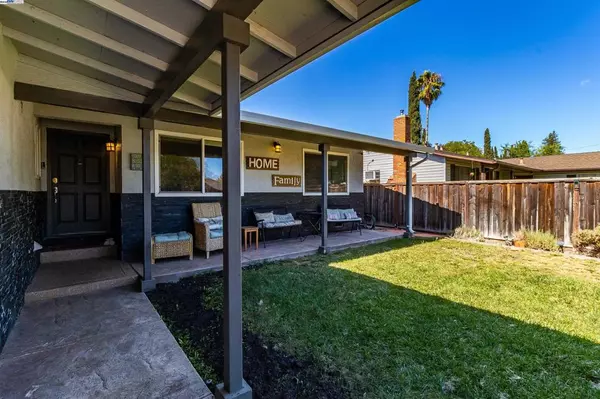 Concord, CA 94520,3454 Halifax Way