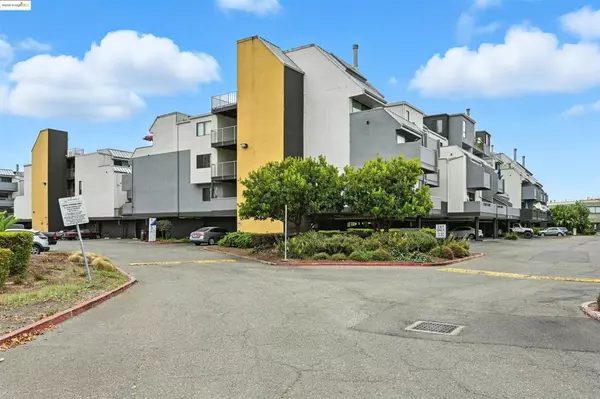 5 Embarcadero #129, Oakland, CA 94607