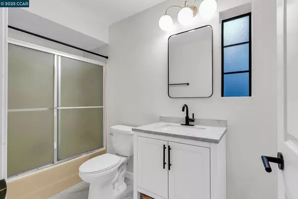 San Ramon, CA 94582,236 Canyon Woods Way #B