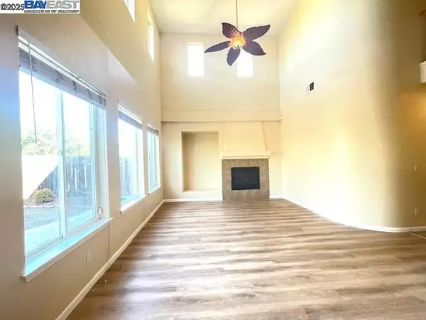 Antioch, CA 94531,2501 CRYSTAL WAY