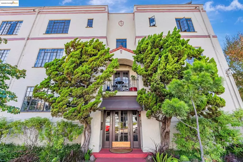 Albany, CA 94706-1643,848 Stannage Ave #11