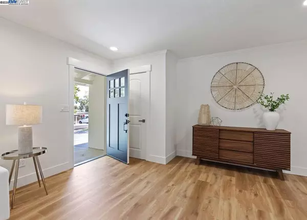 Walnut Creek, CA 94597,125 Montanya Ct