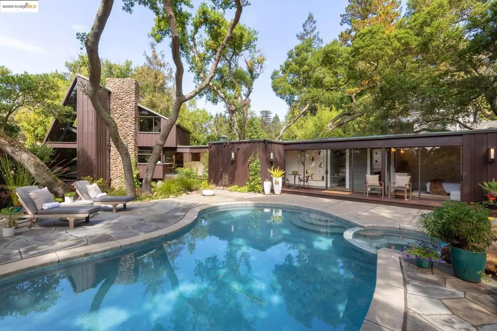 Berkeley, CA 94705,252 The Uplands