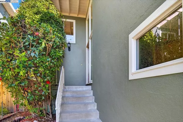 San Leandro, CA 94579,15356 Sullivan Ave