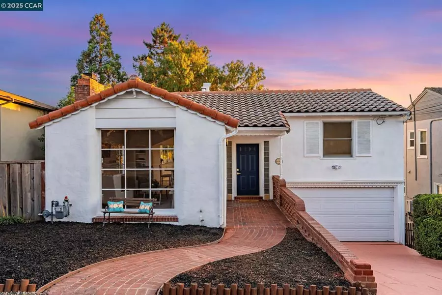 4663 Harbord Dr, Oakland, CA 94618