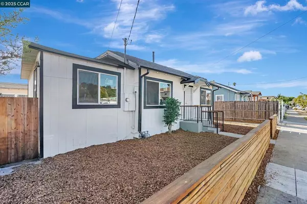 Oakland, CA 94603,9525 Peach St