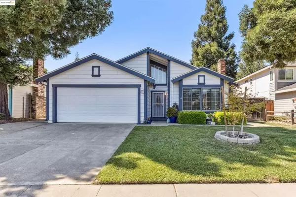 414 Danbury Cir, Vacaville, CA 95687