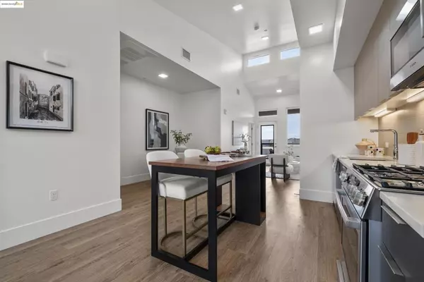 Oakland, CA 94608,1545 32nd Street #309