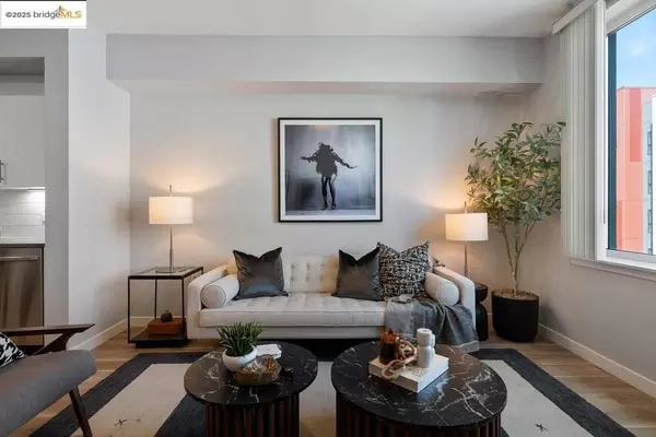 Oakland, CA 94606,260 Brooklyn Basin Way #428