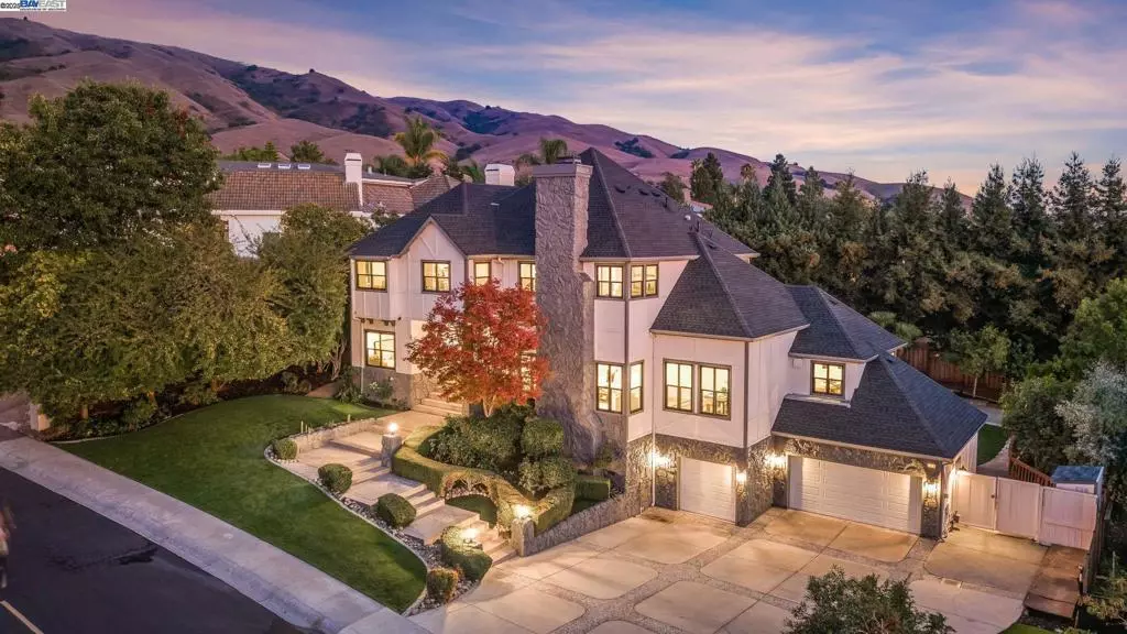 1910 Vinehill Circle, Fremont, CA 94539